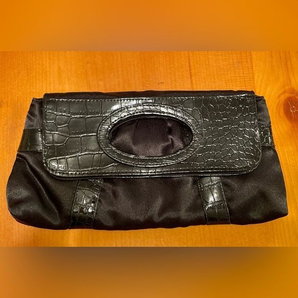 Bijoux Terner Handbags - 𝅺bijoux Terner black two way clutch purse